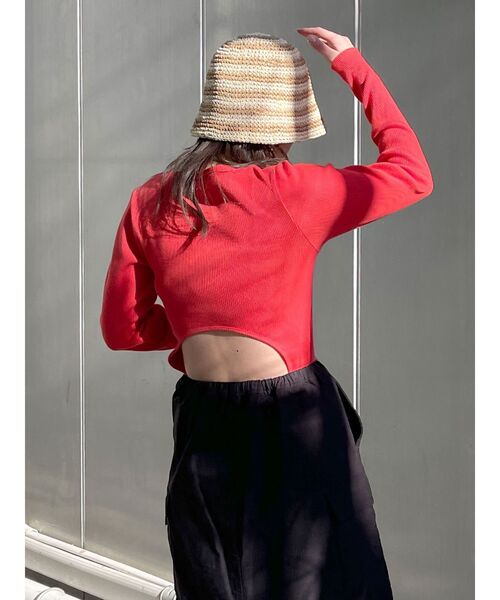 Ungrid（アングリッド）の「バックオープンフィットロングスリーブTee（Tシャツ/カットソー・レディース・オレンジ/アイボリー/ブラック・FREE）」の2枚目の写真