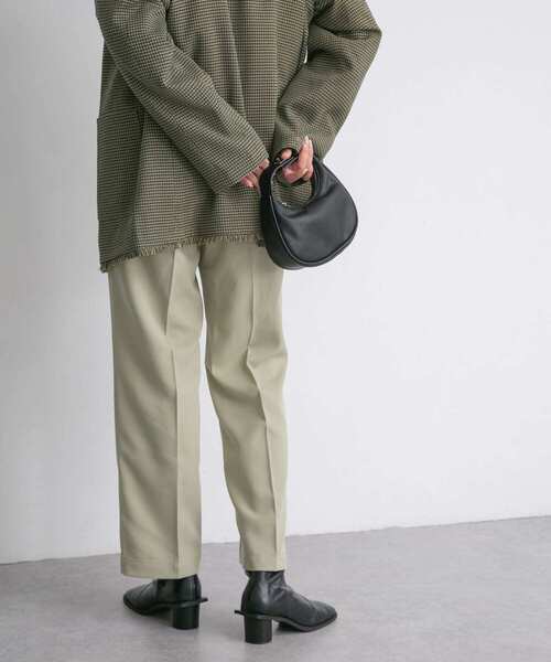 KBF（ケイビーエフ）の「フロントタックイージーパンツ（その他パンツ・レディース・グレー/ベージュ/ダークブラウン・ONE）」の6枚目の写真