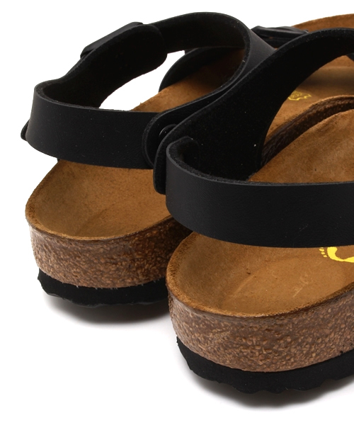 BIRKENSTOCK（ビルケンシュトック）の「【STORY 6月号掲載】 BIRKENSTOCK:RIO（サンダル・レディース・ブラック/オフホワイト・36/35/38/37）」の4枚目の写真
