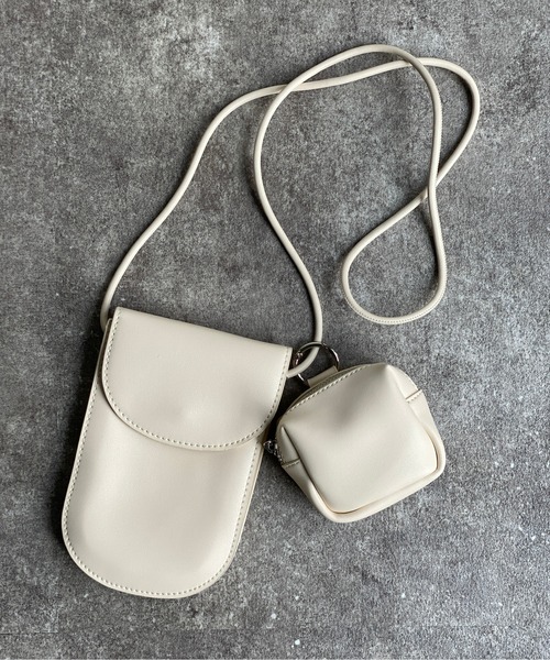 CPCM（シーピーシーエム）の「合皮マルチミニショルダー（ショルダーバッグ・レディース・ブラック/アイボリー/ブラウン・FREE）」の2枚目の写真