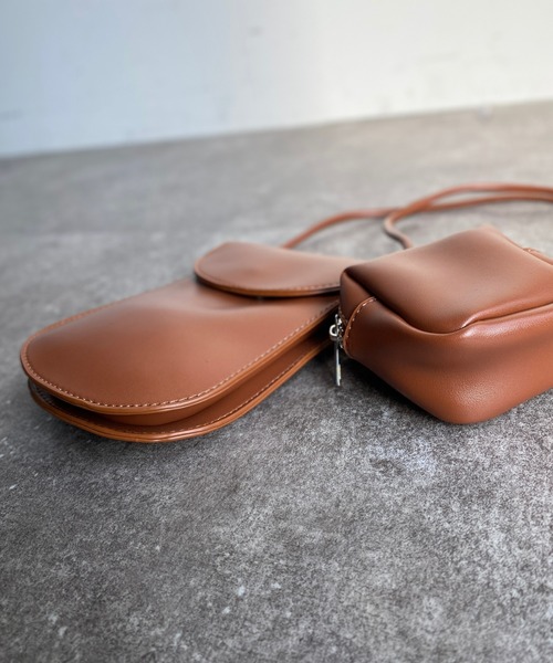 CPCM（シーピーシーエム）の「合皮マルチミニショルダー（ショルダーバッグ・レディース・ブラック/アイボリー/ブラウン・FREE）」の5枚目の写真