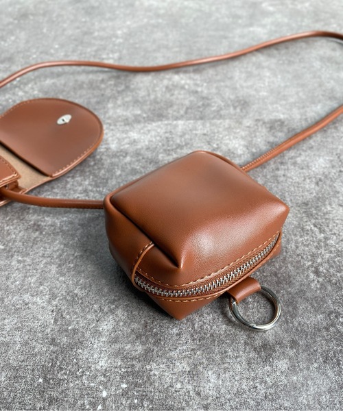 CPCM（シーピーシーエム）の「合皮マルチミニショルダー（ショルダーバッグ・レディース・ブラック/アイボリー/ブラウン・FREE）」の10枚目の写真