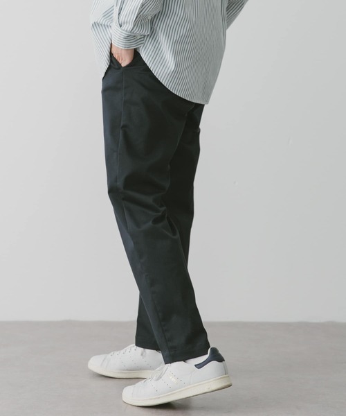 URBAN RESEARCH DOORS（アーバンリサーチドアーズ）の「チノテーパードトラウザー（その他パンツ・メンズ・ベージュ/オリーブ/ブラック/オフホワイト・LARGE/SMALL/MEDIUM）」の6枚目の写真