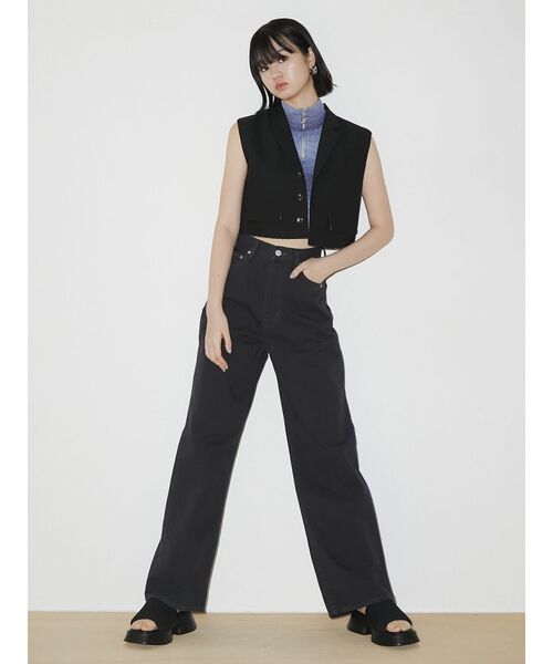 EMODA(エモダ)の「グラデーションハーフジップタンクトップ(タンクトップ・レディース・グリーン/ブルー/ブラック/ホワイト・FREE)」の8枚目の写真