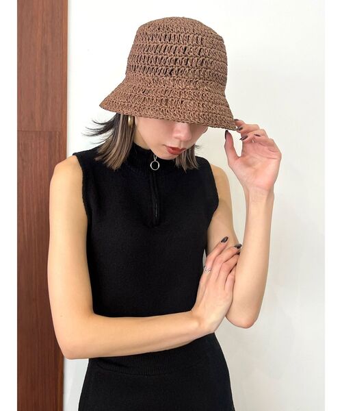 EMODA(エモダ)の「グラデーションハーフジップタンクトップ(タンクトップ・レディース・グリーン/ブルー/ブラック/ホワイト・FREE)」の21枚目の写真