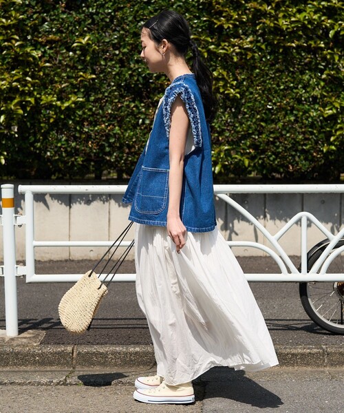 FREAK'S STORE（フリークスストア）の「デニムフリルベスト（ベスト・レディース・ブルー/オリーブ/ブラック・ﾌﾘ-）」の16枚目の写真