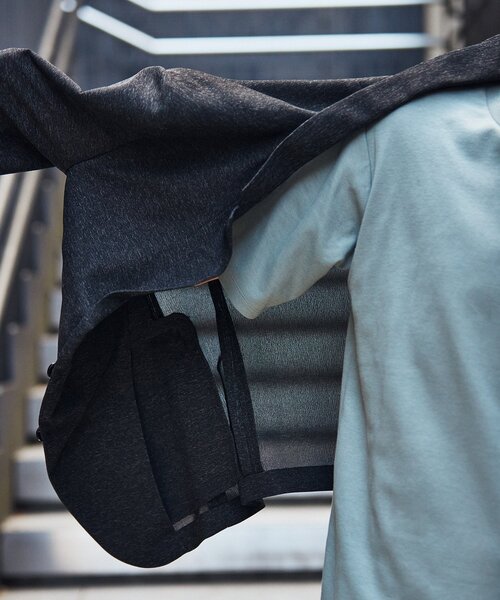 EDIFICE（エディフィス）の「"高通気＆シワ防止機能" カラミ メッシュ 2ボタン ジャケット【セットアップ着用可】（テーラードジャケット・メンズ・ブラック/ベージュ/カーキ/ネイビー・SMALL/MEDIUM/LARGE/X-LARGE）」の21枚目の写真