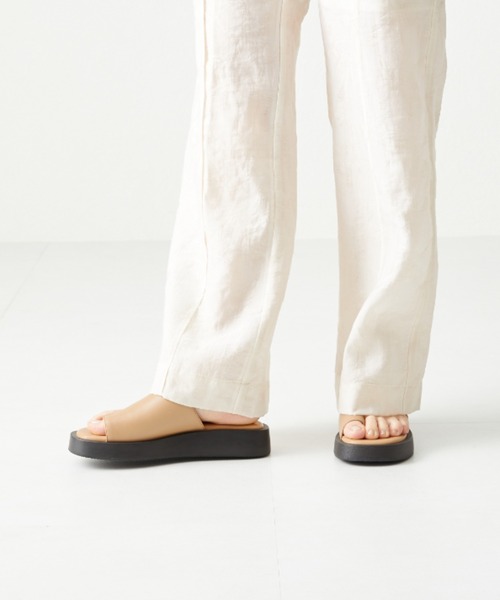 NICAL(ニカル)の「【本革】【NICAL】甲深トングデザインサンダル/34205(サンダル・レディース・ブラック/ベージュ/ホワイト・M/L/LL/S)」の12枚目の写真