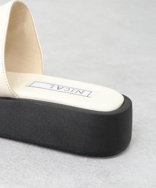 NICAL(ニカル)の「【本革】【NICAL】甲深トングデザインサンダル/34205(サンダル・レディース・ブラック/ベージュ/ホワイト・M/L/LL/S)」の10枚目の写真