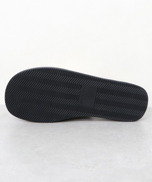 NICAL(ニカル)の「【本革】【NICAL】甲深トングデザインサンダル/34205(サンダル・レディース・ブラック/ベージュ/ホワイト・M/L/LL/S)」の13枚目の写真