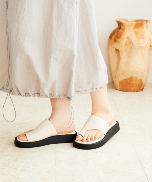 NICAL(ニカル)の「【本革】【NICAL】甲深トングデザインサンダル/34205(サンダル・レディース・ブラック/ベージュ/ホワイト・M/L/LL/S)」の17枚目の写真