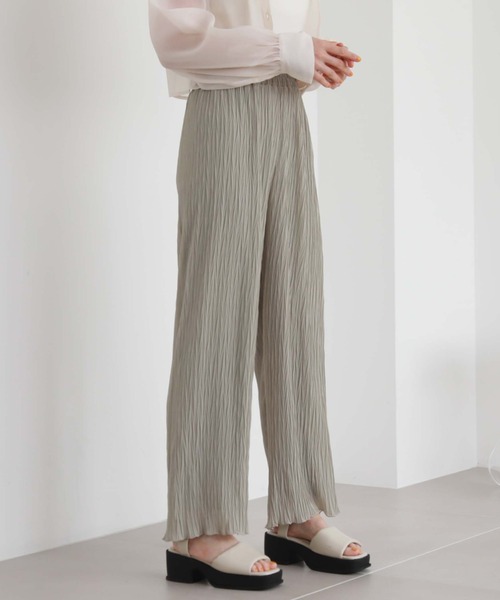 archives(アルシーヴ)の「シフォンプリーツストレートパンツ(その他パンツ・レディース・グリーン/アイボリー/ピンク/ブラック・MEDIUM)」の17枚目の写真