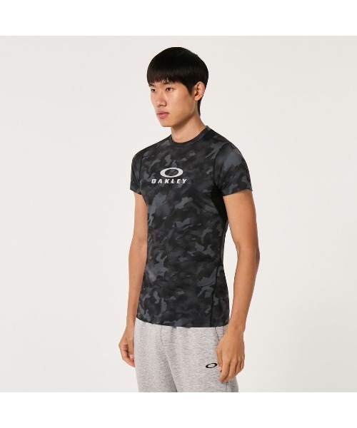 OAKLEY(オークリー)の「オークリー TECHNICAL BASE LAYER SS CREW 3.0 /ベースレイヤー・シャツ/TRAINING スポーツ・トレーニング/OAKLEY(その他トップス・メンズ・ブラック系/ネイビー/ブラック・L/M/S/XL)」の12枚目の写真