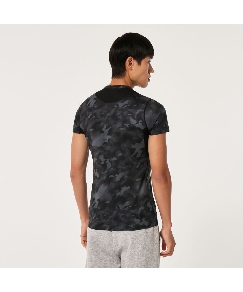 OAKLEY(オークリー)の「オークリー TECHNICAL BASE LAYER SS CREW 3.0 /ベースレイヤー・シャツ/TRAINING スポーツ・トレーニング/OAKLEY(その他トップス・メンズ・ブラック系/ネイビー/ブラック・L/M/S/XL)」の13枚目の写真