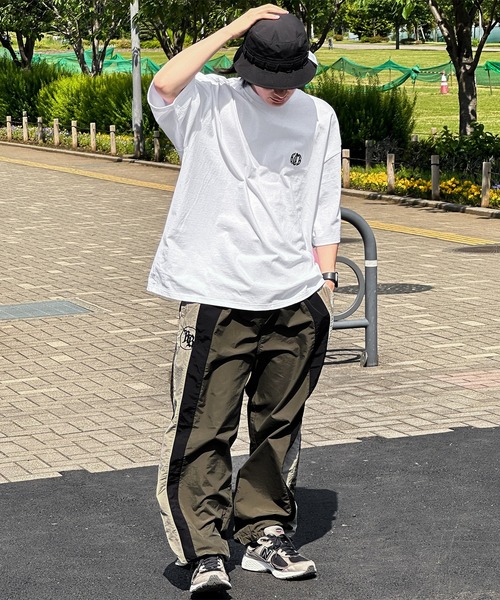 kutir（クティール）の「刺繍入り配色ナイロンワイドパンツ（その他パンツ・メンズ・カーキ/ブラック・SMALL/MEDIUM/LARGE）」の8枚目の写真