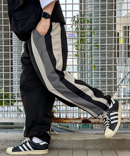 kutir（クティール）の「刺繍入り配色ナイロンワイドパンツ（その他パンツ・メンズ・カーキ/ブラック・SMALL/MEDIUM/LARGE）」の20枚目の写真