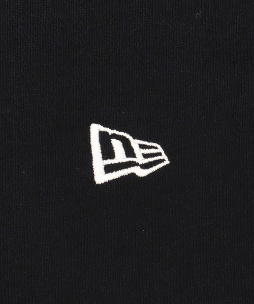 NEW ERA(ニューエラ)の「ニューエラ スウェットトレーナー クルーネック 袖ロゴ(スウェット・メンズ・ブラック/ストーン/グレー・S/M/XL/L/XXL)」の12枚目の写真