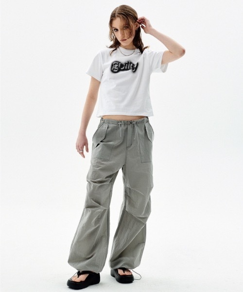 runningHIGH(ランニングハイ)の「【RUNNING HIGH 】GUILTY クロップ Tシャツ / GUILTY CROP TEE(Tシャツ/カットソー・レディース・レッド/カーキ/ホワイト・FREE)」の5枚目の写真