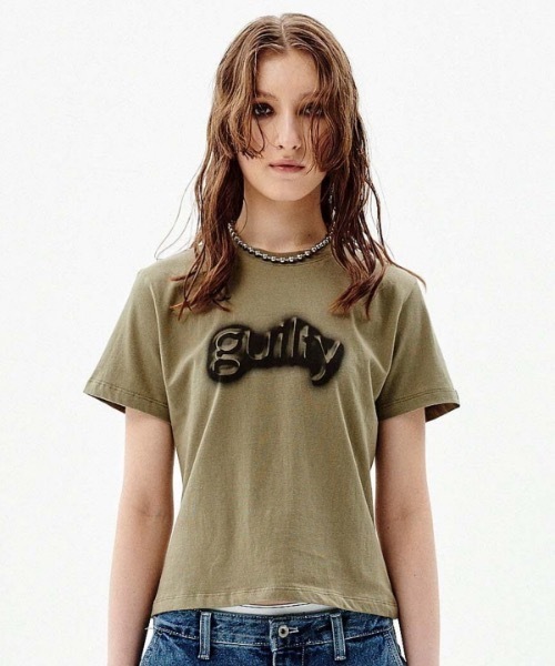 runningHIGH(ランニングハイ)の「【RUNNING HIGH 】GUILTY クロップ Tシャツ / GUILTY CROP TEE(Tシャツ/カットソー・レディース・レッド/カーキ/ホワイト・FREE)」の8枚目の写真