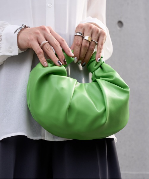 Ada.(エイダ)の「ワンハンドルマンドゥバッグ(ハンドバッグ・レディース・イエロー/アイボリー/グリーン/ブラック・FREE)」の1枚目の写真