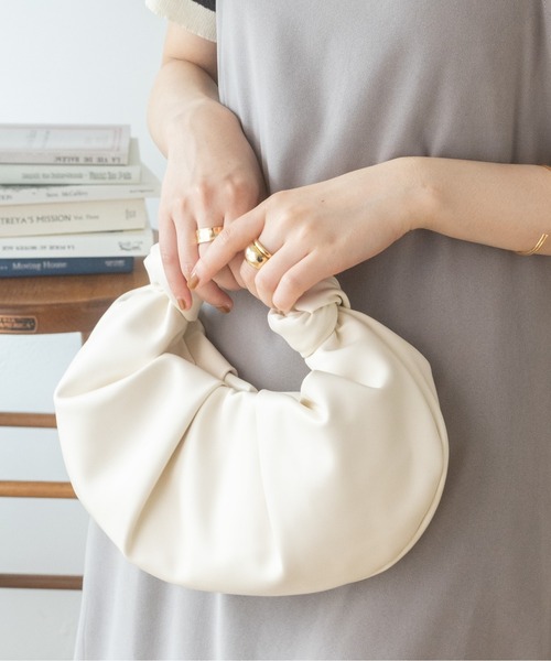 Ada.(エイダ)の「ワンハンドルマンドゥバッグ(ハンドバッグ・レディース・イエロー/アイボリー/グリーン/ブラック・FREE)」の2枚目の写真