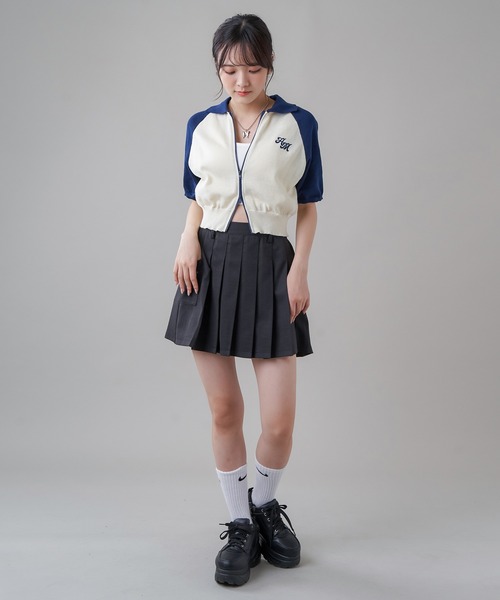 SPINNS（スピンズ）の「ワンポイント刺繍ロゴ ラグランデザイン 半袖カーディガン（カーディガン/ボレロ・レディース・ネイビー/ブラック/レッド/グリーン・ONESIZE）」の18枚目の写真