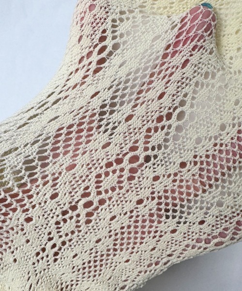 Fun & Daily(ファンアンドデイリー)の「F&D : レース編みタイツ(タイツ/ストッキング・レディース・ホワイト/ブラック・FREE)」の6枚目の写真