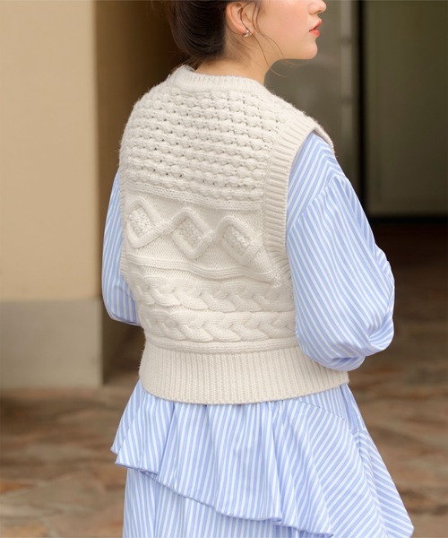 titivate（ティティベイト）の「ｹｰﾌﾞﾙﾆｯﾄﾍﾞｽﾄ（ベスト）」 - WEAR