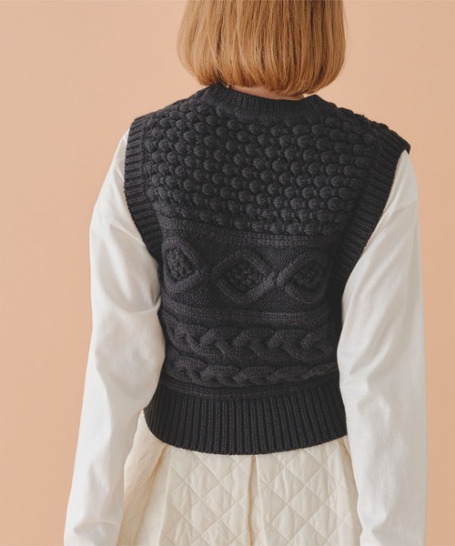 titivate（ティティベイト）の「ｹｰﾌﾞﾙﾆｯﾄﾍﾞｽﾄ（ベスト）」 - WEAR