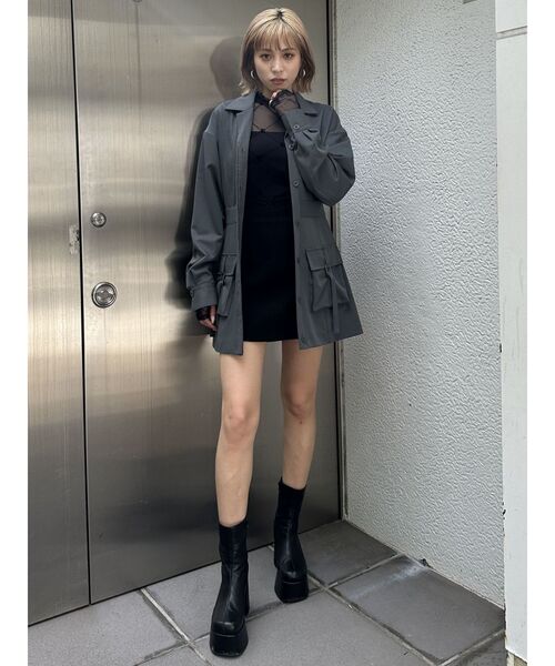 EMODA(エモダ)の「ハイネックストレッチトップ(Tシャツ/カットソー・レディース・ブラック/ベージュ・FREE)」の3枚目の写真