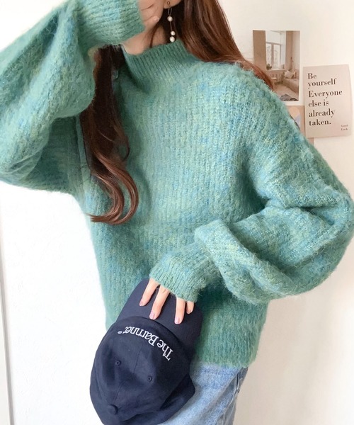mily bilet（ミウィビレット）の「【mily bilet】大人の萌え袖にキュン！ミックス糸指穴モックネック シャギープルオーバー（ニット/セーター・レディース・ブラック/アイボリー/ブルー/グリーン・MEDIUM/LARGE/SMALL/X-LARGE）」の8枚目の写真