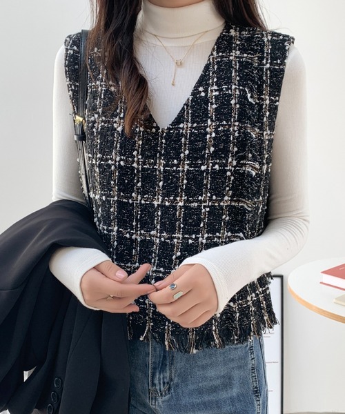 ABITOKYO(アビトーキョー)の「ラップ風ツイードフリンジベスト(裏地付)(ベスト・レディース・ベージュ/ブラック/ブラック系その他・M/L)」の9枚目の写真
