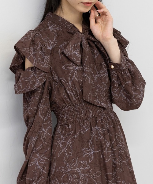 Bonpoint【新品タグ付き】花柄 フリル長袖 ワンピース 150cm14A セール】花柄フリルクロスワンピース【ZOZOTOWN限定アイテム