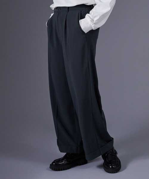 ONCILY（オンシェリー）の「ROLL UP WIDE TUCK SLACKS /  ロールアップワイドタックスラックス（スラックス・メンズ・ブルーグリーン/ダークブラウン/ブラック・SMALL/MEDIUM/LARGE）」の14枚目の写真