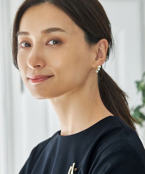 ANY(エニィ)の「【WEB限定】ラインパールピアス(両耳用)(ピアス(両耳用)・レディース・ゴールド系/シルバー系・F)」の2枚目の写真
