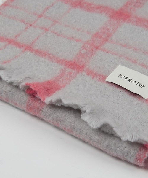 3.3 Field Trip （3.3フィールドトリップ）の「【UNISEX】3.3 Field Trip／チェック マフラー　2995799（マフラー・レディース・グレー/アイボリー・FREE）」の11枚目の写真