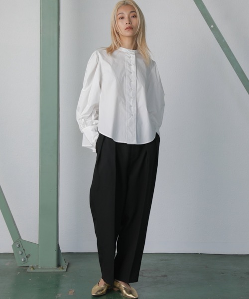 mici（ミチ）の「(mici)ツータックパンツ（その他パンツ・レディース・ブラック/ベージュ・SMALL/MEDIUM）」の3枚目の写真