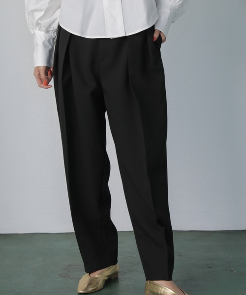 mici（ミチ）の「(mici)ツータックパンツ（その他パンツ・レディース・ブラック/ベージュ・SMALL/MEDIUM）」の6枚目の写真