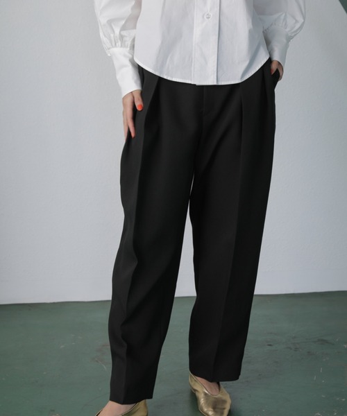 mici（ミチ）の「(mici)ツータックパンツ（その他パンツ・レディース・ブラック/ベージュ・SMALL/MEDIUM）」の9枚目の写真