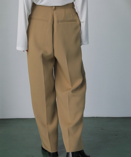 mici（ミチ）の「(mici)ツータックパンツ（その他パンツ・レディース・ブラック/ベージュ・SMALL/MEDIUM）」の15枚目の写真