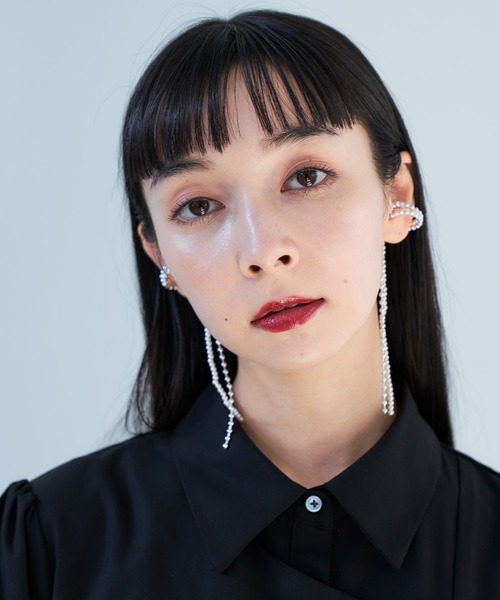 HARE（ハレ）の「ダブルラインイヤカフ(HARE)（イヤーカフ・レディース・シルバー・FREE）」の2枚目の写真