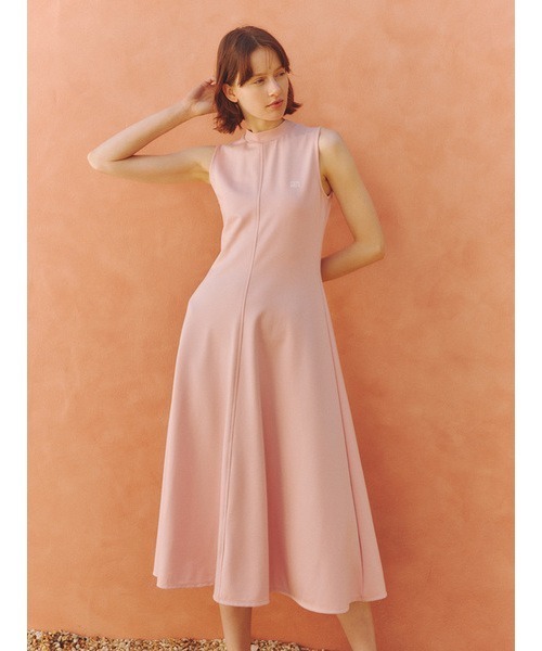 FURFUR（ファーファー）の「ロゴ刺繍ノースリワンピ-ス（ワンピース・レディース・ブラック/ピンク/ベージュ・FREE）」の5枚目の写真