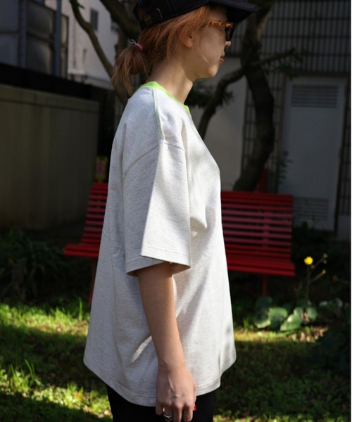 soglia(ソリア)の「SOGLIA/ソリア OPEN END SOLID TEE リンガーティー(Tシャツ/カットソー・レディース・キャメル/ホワイト/グレー・1)」の19枚目の写真