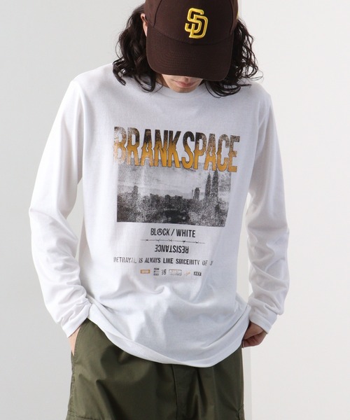 FUNALIVE(ファンアライブ)の「フォトプリントロングスリーブTシャツ(Tシャツ/カットソー・メンズ・ホワイト/ホワイト系その他/ライトグレー/スミクロ/ラベンダー/ミント/ホワイト系その他2/ブラック系その他/グレイッシュベージュ/サックスブルー/ブラック/ペールイエロー・M/L/LL)」の2枚目の写真