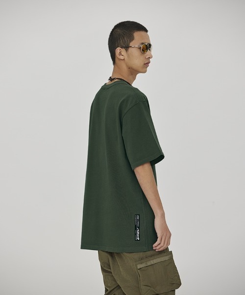 SAISON DE PAPILLON(セゾンドパピヨン)の「シリコンプリントTシャツ(Tシャツ/カットソー・レディース・モスグリーン/グリーン/ブルー/グレー/サックスブルー/ブラック/ライトベージュ/ブラウン/ホワイト/ネイビー/パープル/アクア/ベージュ・M/L)」の8枚目の写真