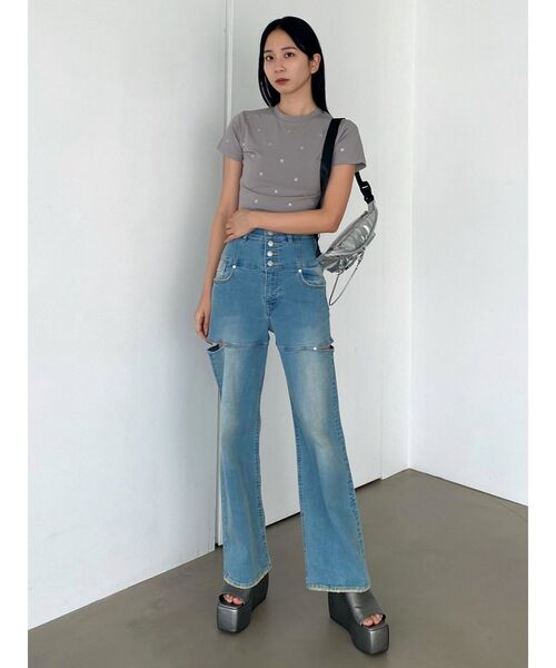 EMODA(エモダ)の「ドットストーンコンパクトTシャツ(Tシャツ/カットソー・レディース・ネイビー/ホワイト/ブラック/グレー・FREE)」の16枚目の写真