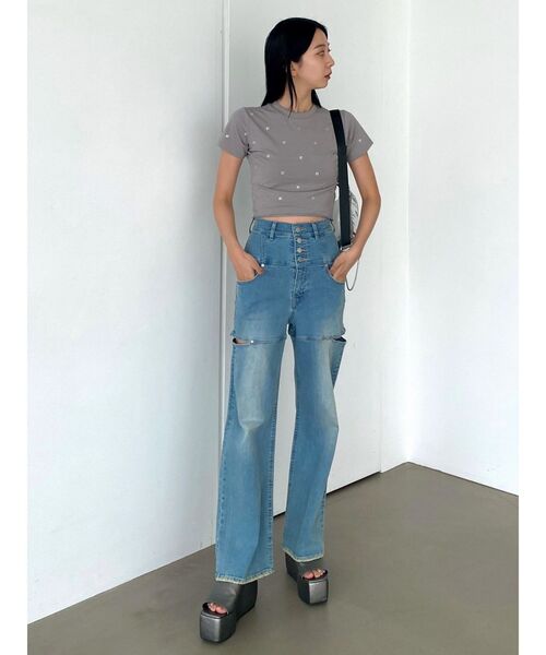 EMODA(エモダ)の「ドットストーンコンパクトTシャツ(Tシャツ/カットソー・レディース・ネイビー/ホワイト/ブラック/グレー・FREE)」の17枚目の写真