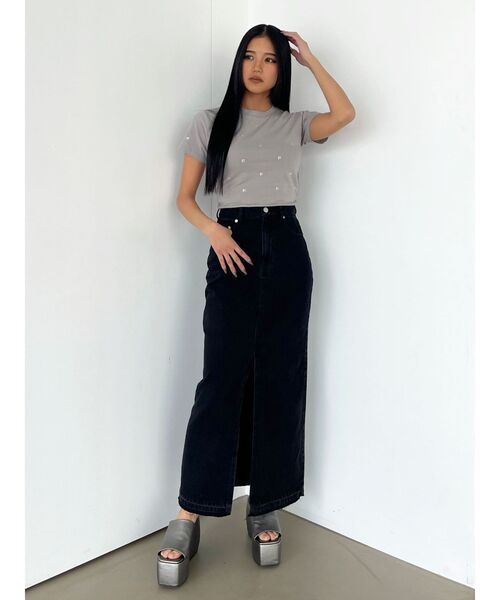 EMODA(エモダ)の「ドットストーンコンパクトTシャツ(Tシャツ/カットソー・レディース・ネイビー/ホワイト/ブラック/グレー・FREE)」の18枚目の写真