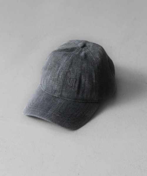 GANNI(ガニー)の「GANNI Cap Hat Denim(キャップ・レディース・ブラック・ONE SIZE)」の1枚目の写真