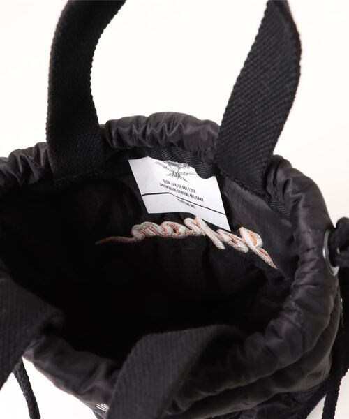 HOUSTON(ヒューストン)の「HOUSTON / QUILTING EFECT BAG / HS6845(ショルダーバッグ・レディース・ブラック/オリーブ・ONESIZE)」の4枚目の写真